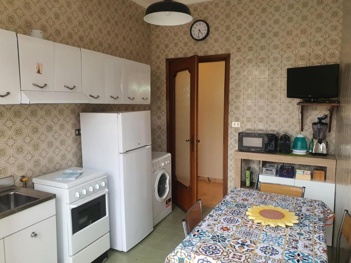 La Casa Dei Nonni - Ampio Trilocale Zona Lingotto Apartamento Turim Exterior foto