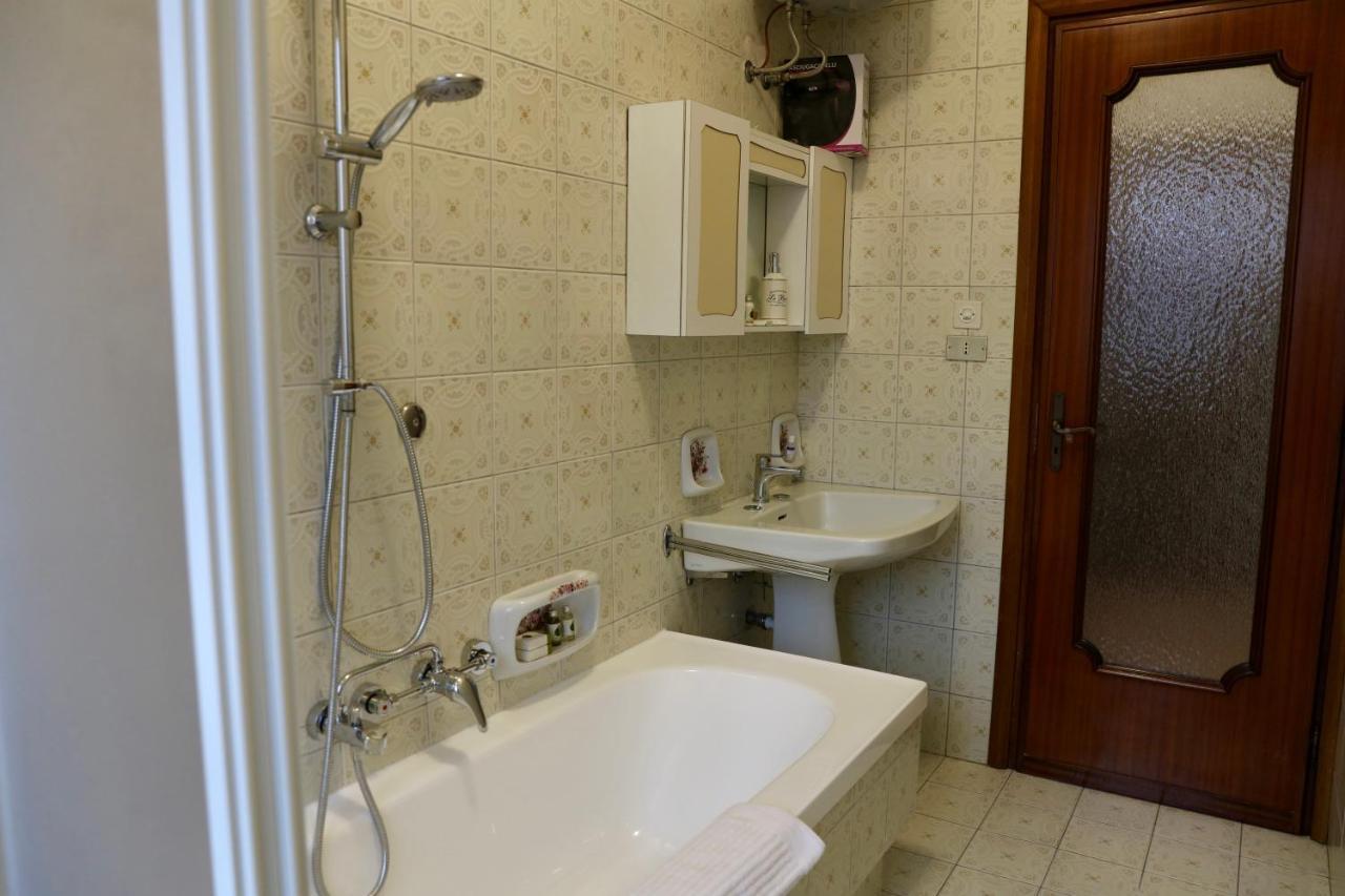 La Casa Dei Nonni - Ampio Trilocale Zona Lingotto Apartamento Turim Exterior foto